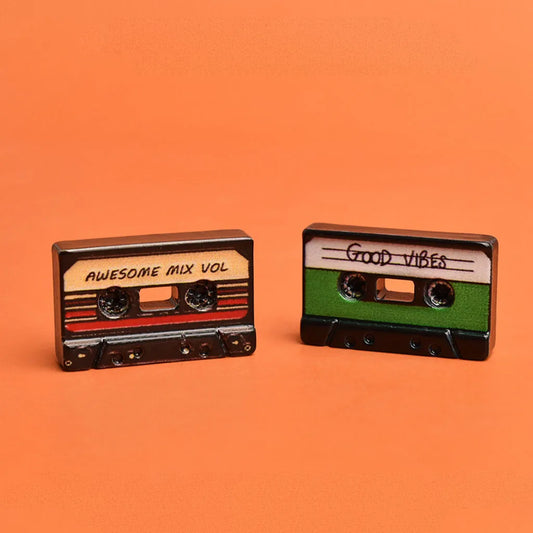 1/12 2PCS Dollhouse Miniature Scene Props Mini Vintage and nostalgic song tapes Decoration Doll Accessories toys